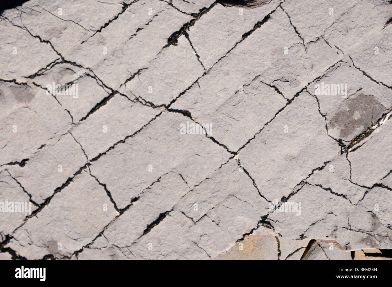 Fractured shale filled with hydrocarbon residual, Oklahoma, USA. Stock Photo