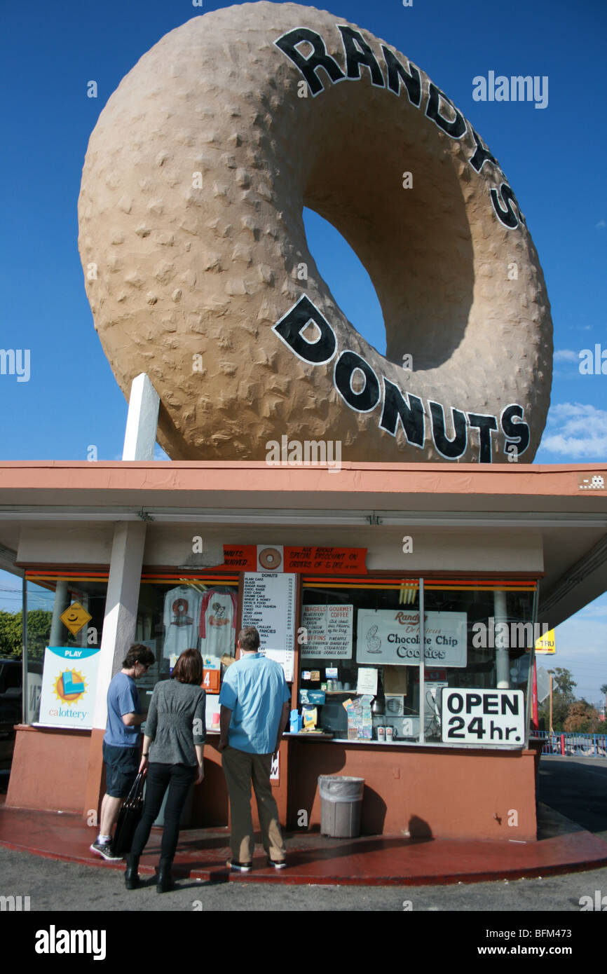 Donut shop in Los Angeles, CA.  Randy's Donuts. Stock Photo