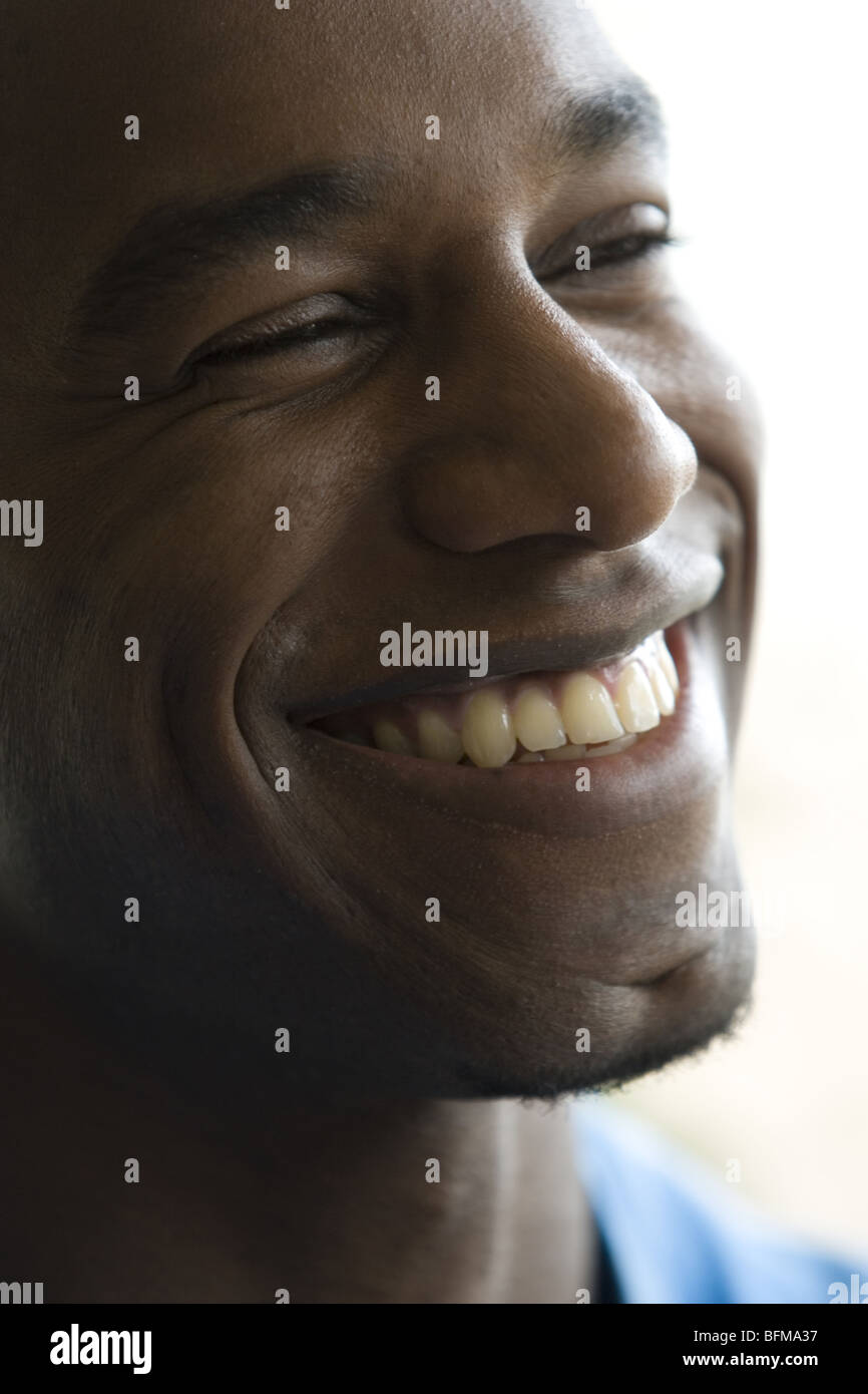 Dark skin boy hi-res stock photography and images - Alamy