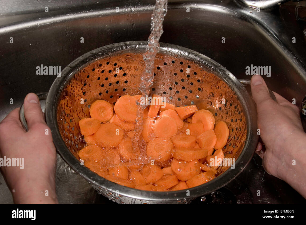 Carrots and water splash hires stock photography and images Alamy