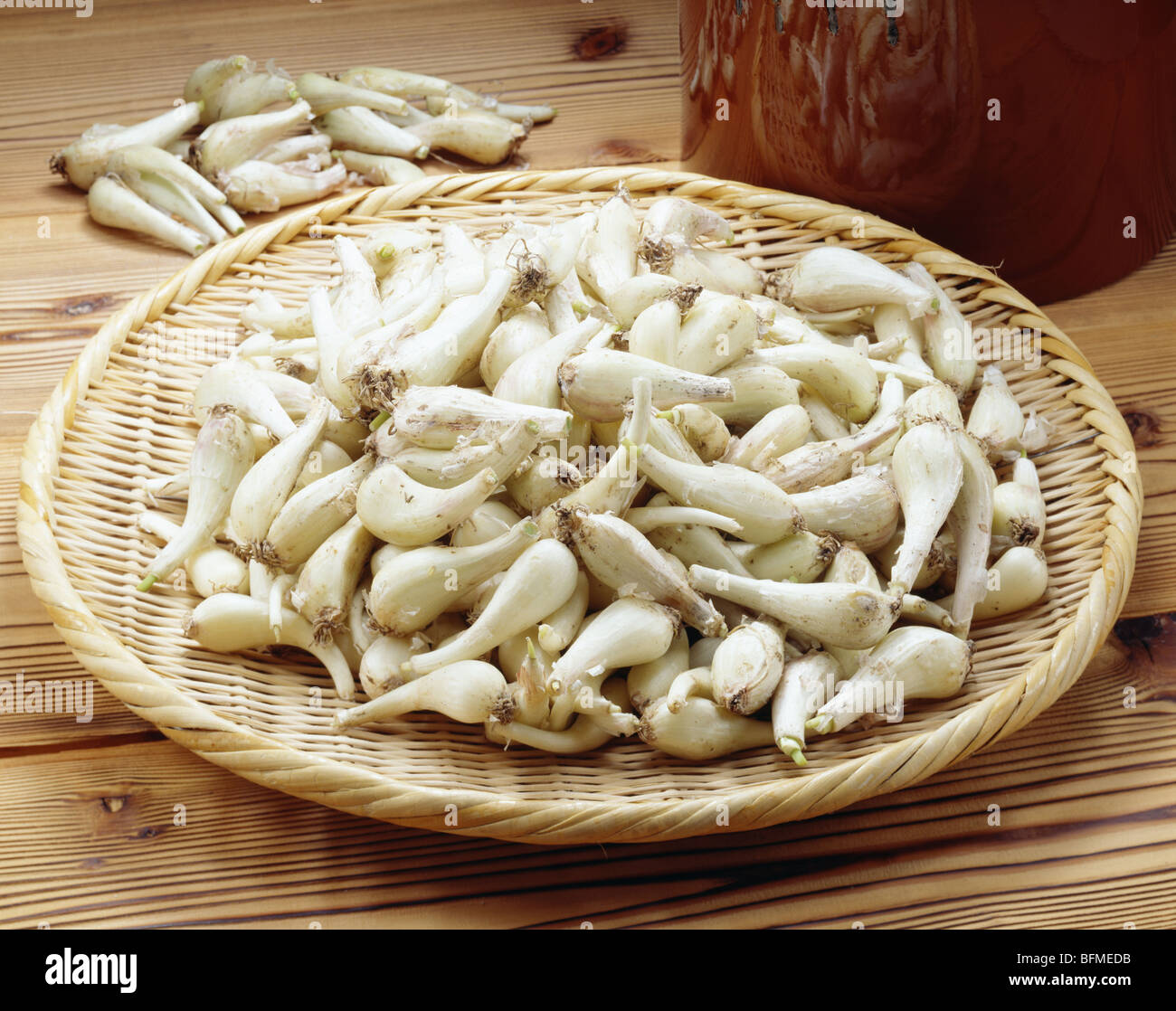 Pearl onions hi-res stock photography and images - Alamy