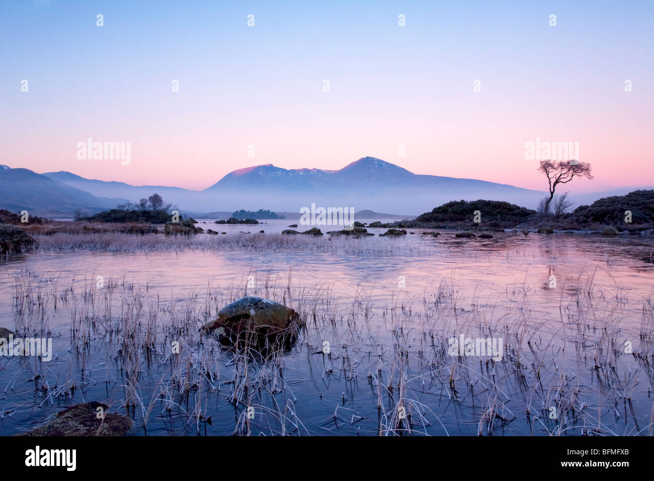 Highlands black white hi-res stock photography and images - Alamy