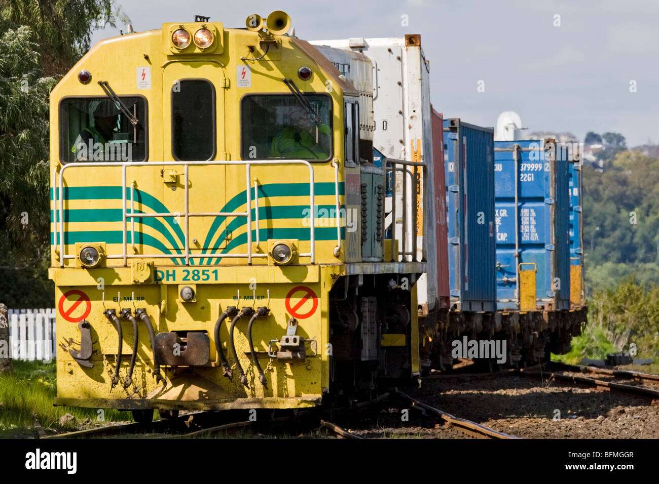 A DH class shunter on way to Ports of Auckland, Auckland, New Zealand ...