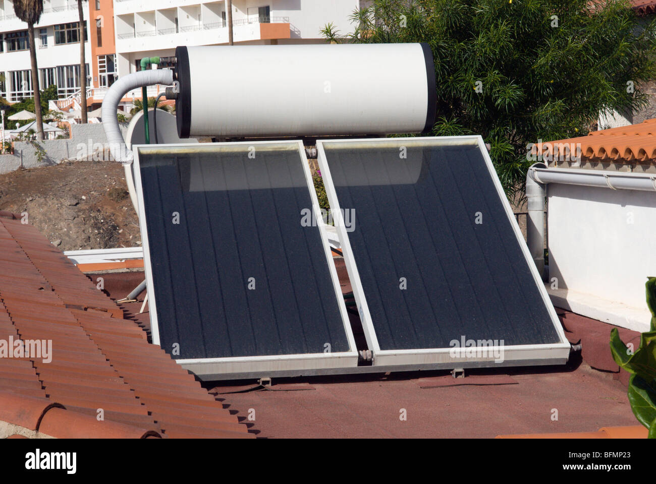 Solar water heater Stock Photo - Alamy