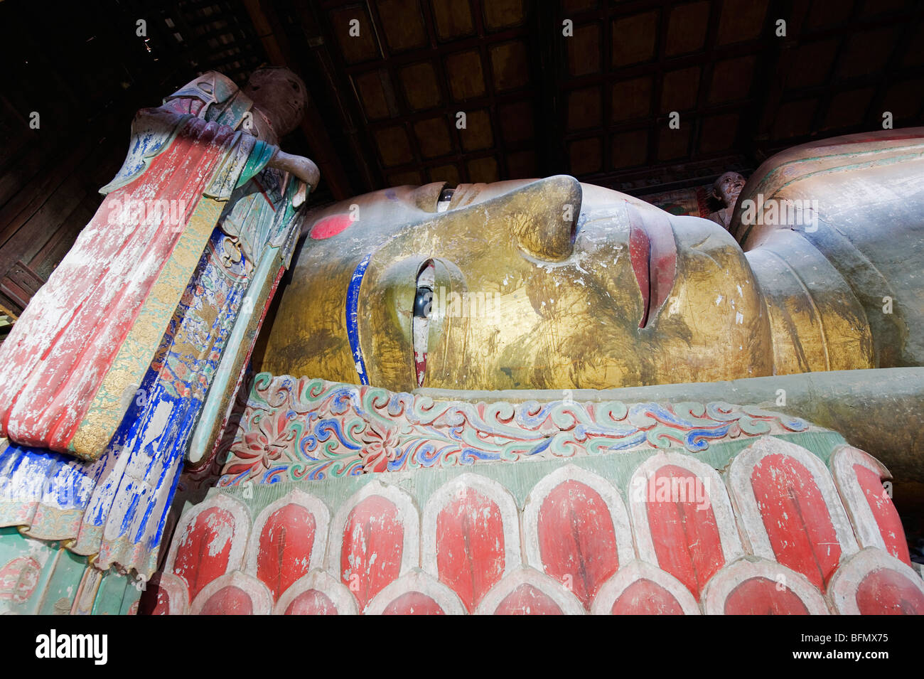 China, Gansu Province, Zhangye, 35m sleeping buddha in the Great Buddha temple, (1098) western Xia dynasty Stock Photo