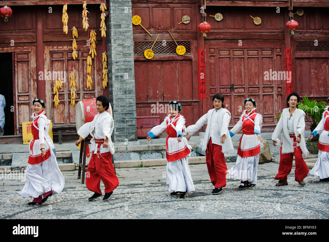 China Dancing In The Park Hi Res Stock Photography And Images Alamy China Dancing In The Park Hi Res Stock Photography And Images Alamy