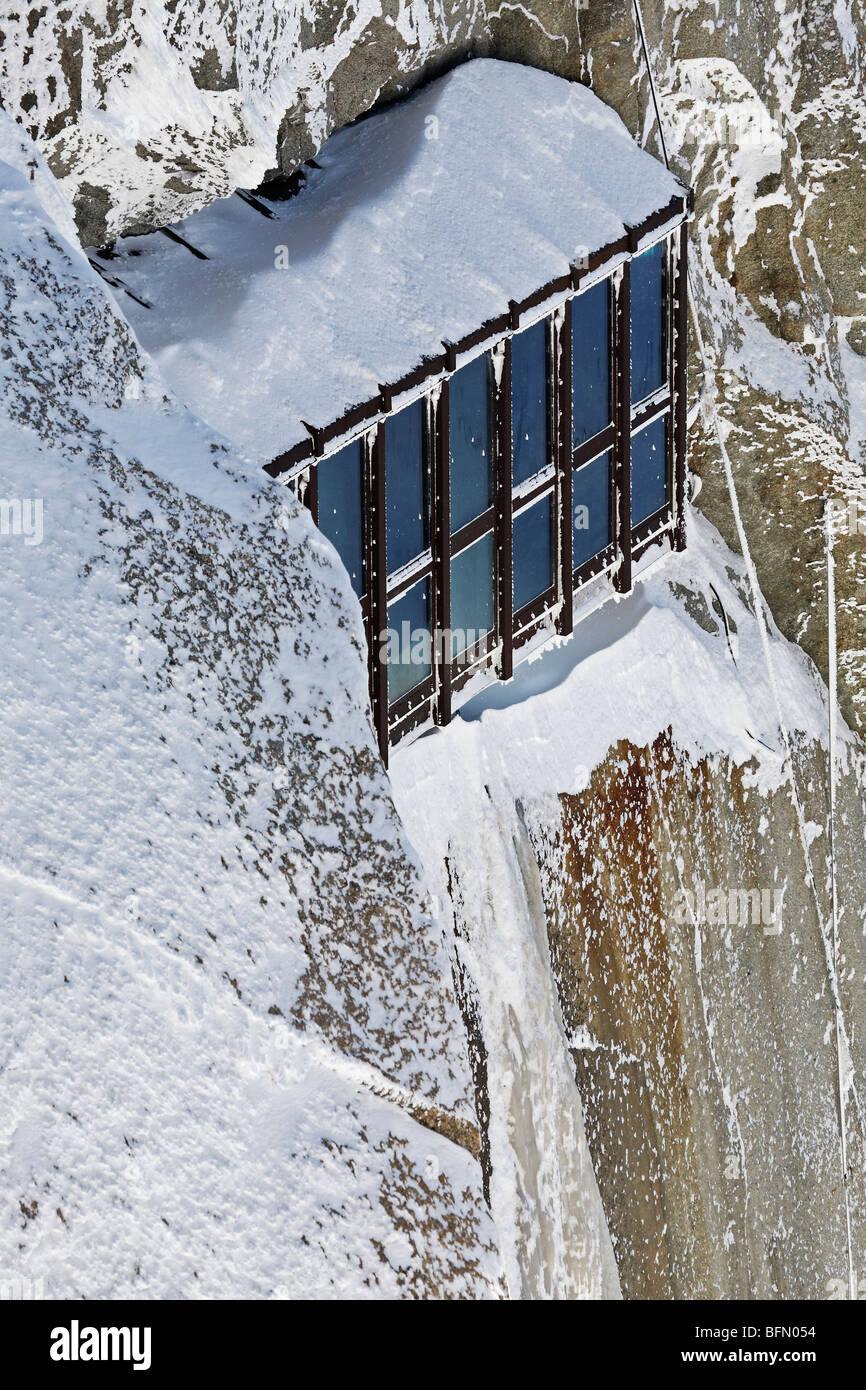 Aiguille du midi viewpoint hi-res stock photography and images - Alamy