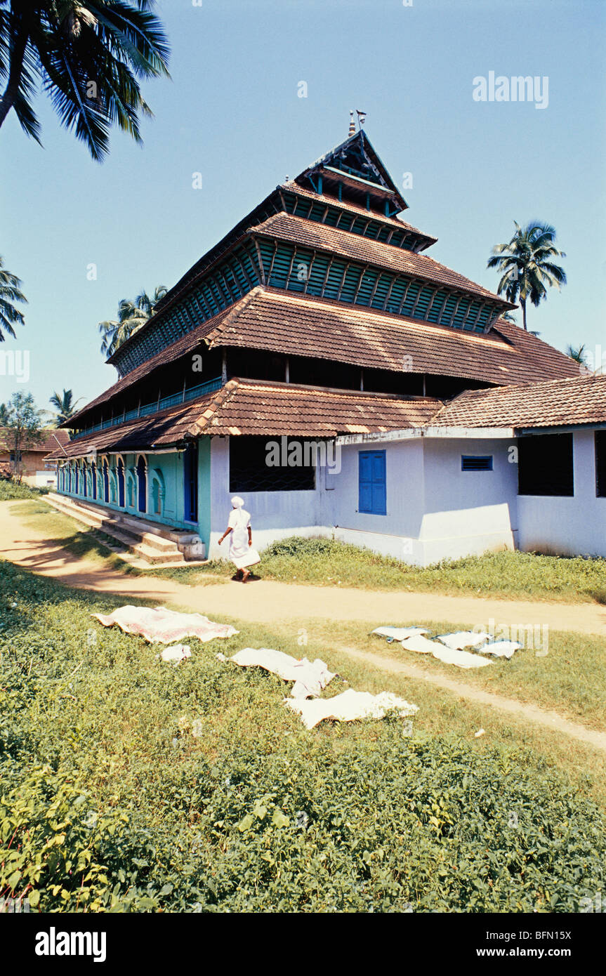 Muchundhi Palli mosque ; Muchundhi ; Kuttichira ; Kozhikode ; Calicut