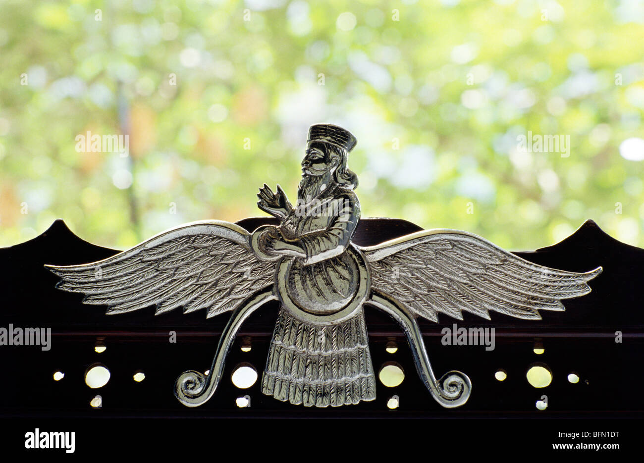 Avesta Zoroastrianism Faravahar Symbol Fravashi, Judaism, monochrome,  religious Symbol png | PNGEgg