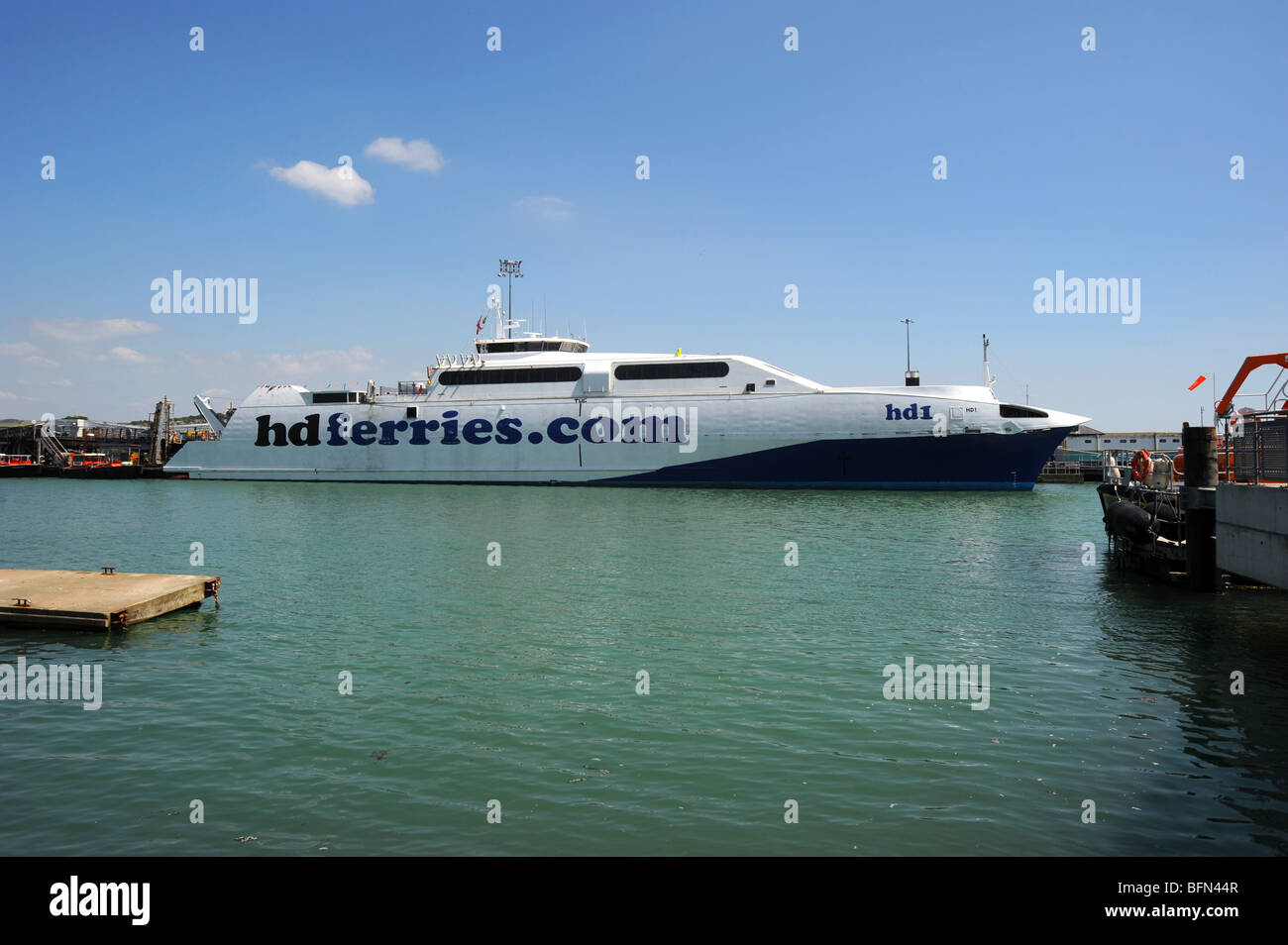 Hd ferry in newhaven port getting ready to sail to dieppe Stock Photo ...