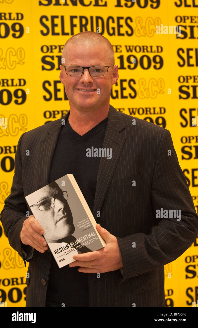Chef Heston Blumenthal  at the signing of his  book 'In Search of Perfection'  at Selfridge's, London Stock Photo