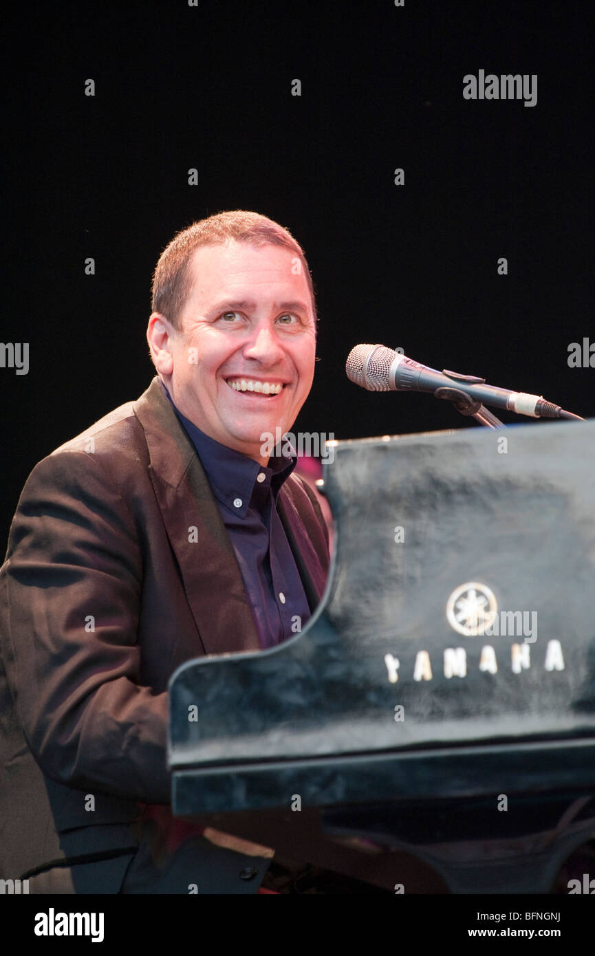 Jools Holland playing live at during a  Kenwood House PicNic cocert,  Hampstead Heath Stock Photo
