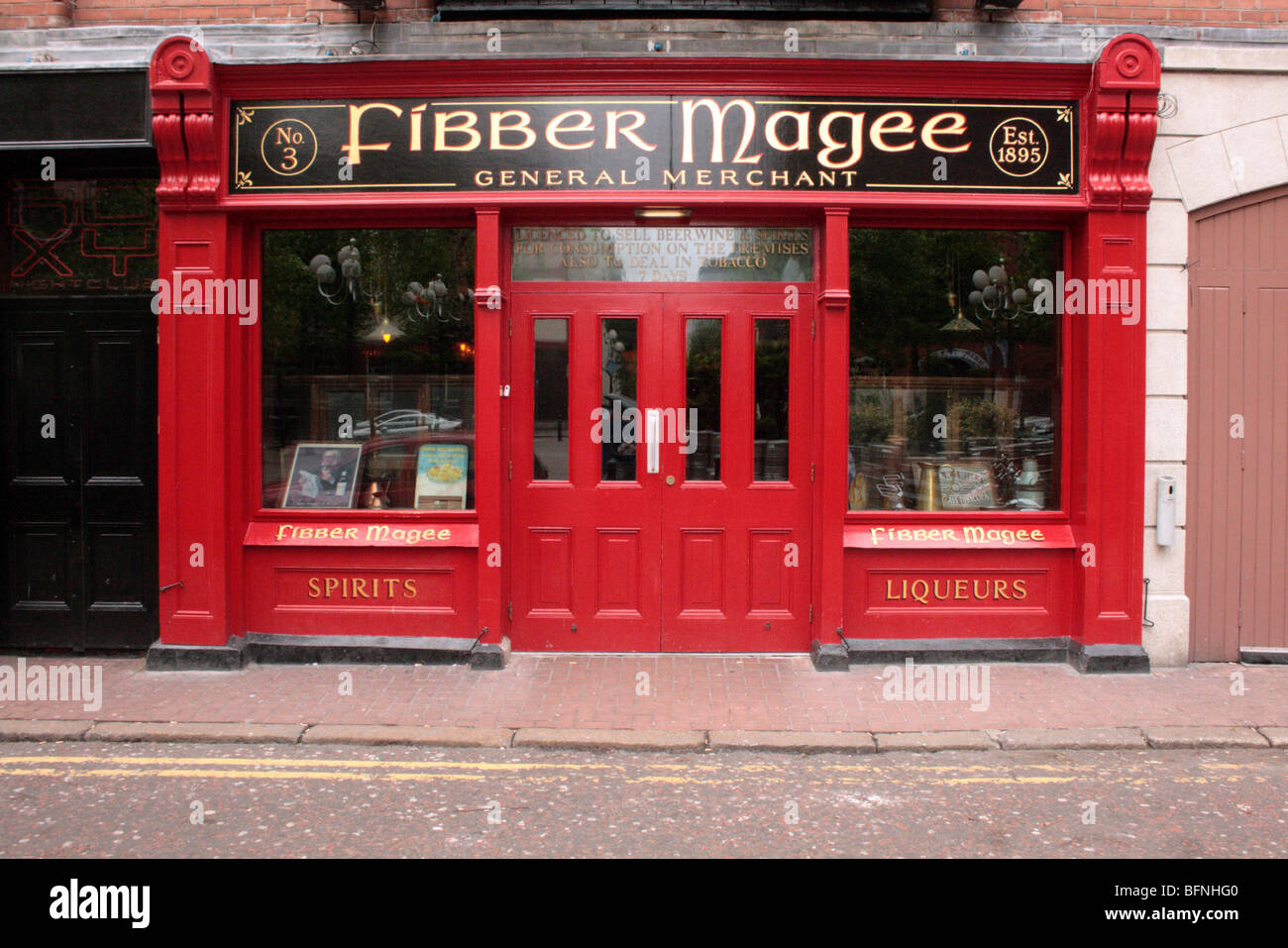 Pub front belfast hires stock photography and images Alamy
