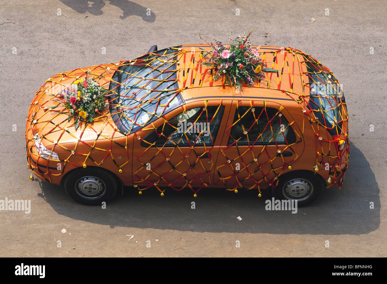 Awesome Wedding Car Decoration Ideas trending in 2k19! | by EventWedo |  Medium