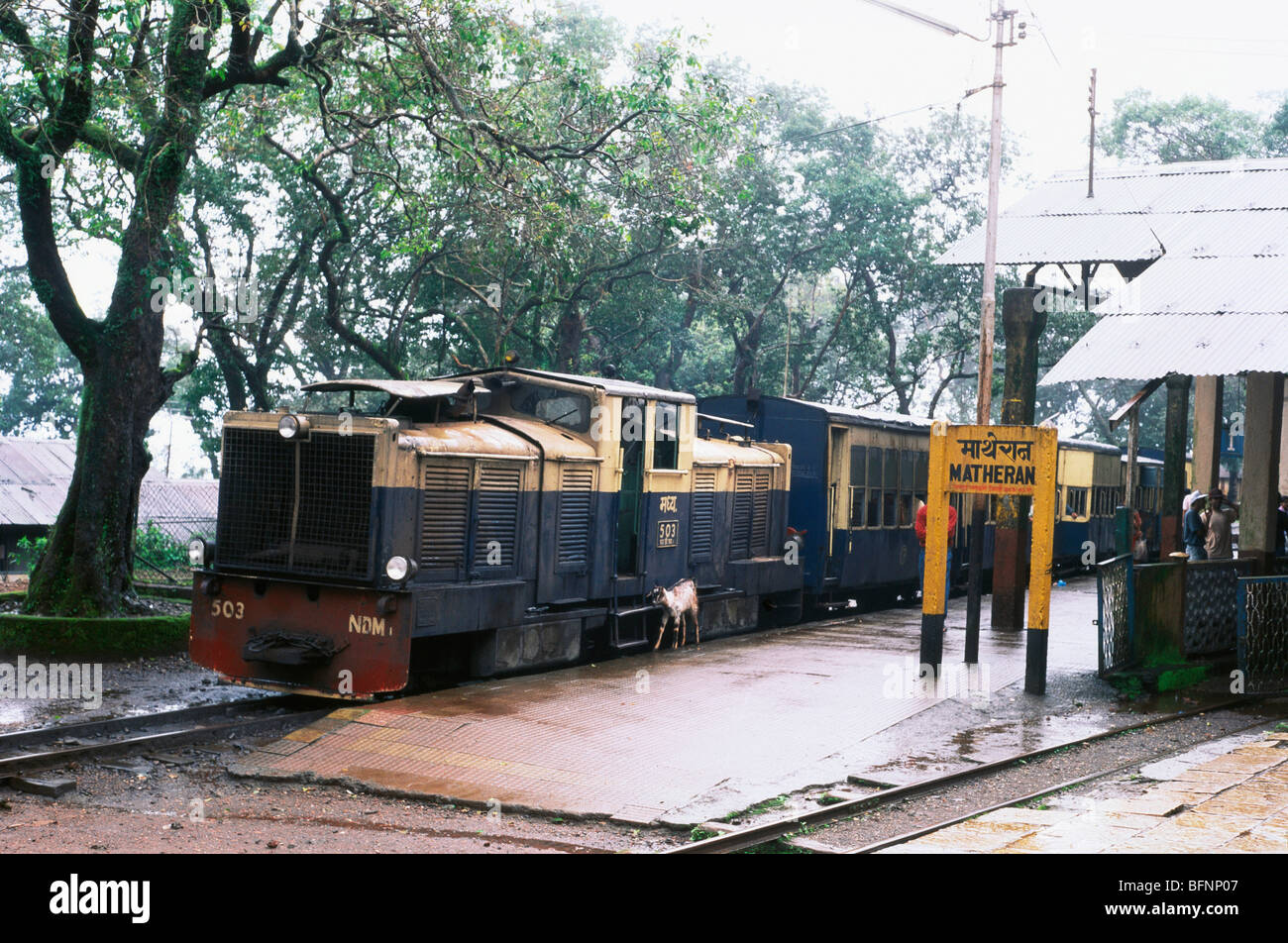 MMN 62615 Heritage toy train at Matheran railway station