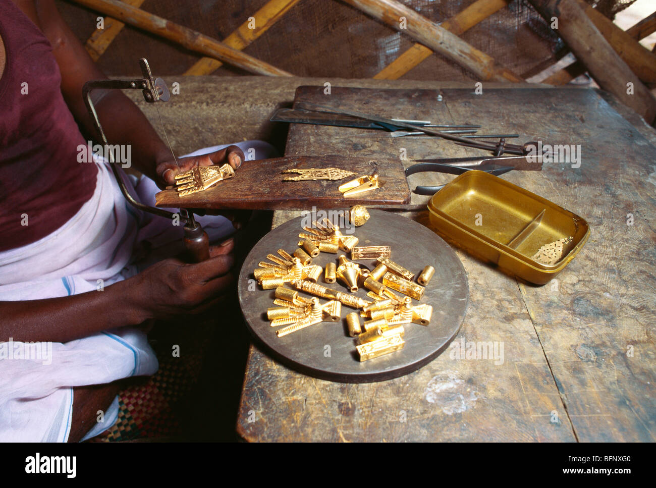 Indian goldsmith hi-res stock photography and images - Alamy