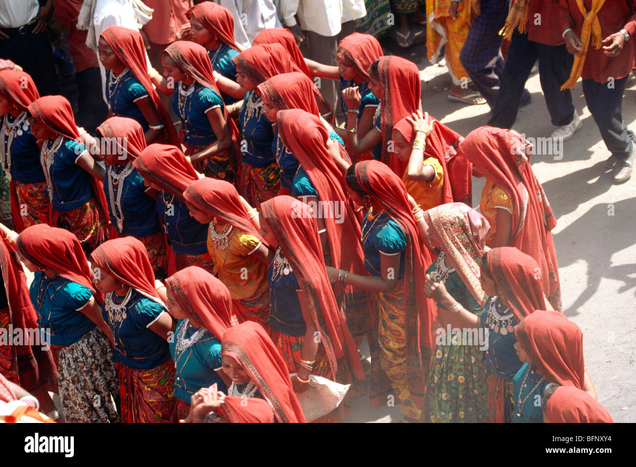 gujarat holi festival
