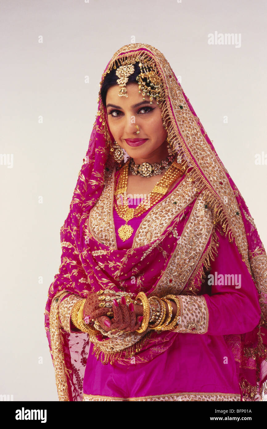 Indian bride Muslim in wedding dress India MR#144 Stock Photo - Alamy