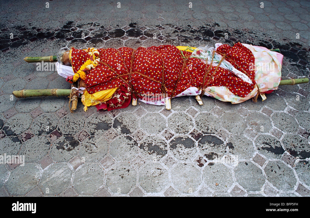 Hindu dead body at crematorium ; Bombay ; Mumbai ; Maharashtra ; India ; asia Stock Photo