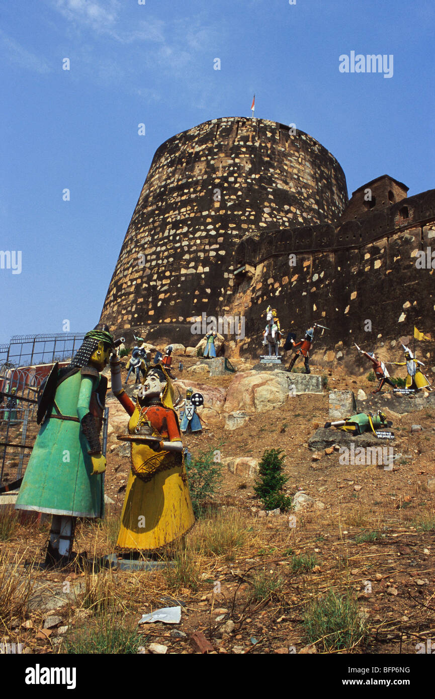 NMK 66390 : Scene of 1857 independence battle at base Jhansi fort ; Jhansi ; Uttar Pradesh ; India Stock Photo