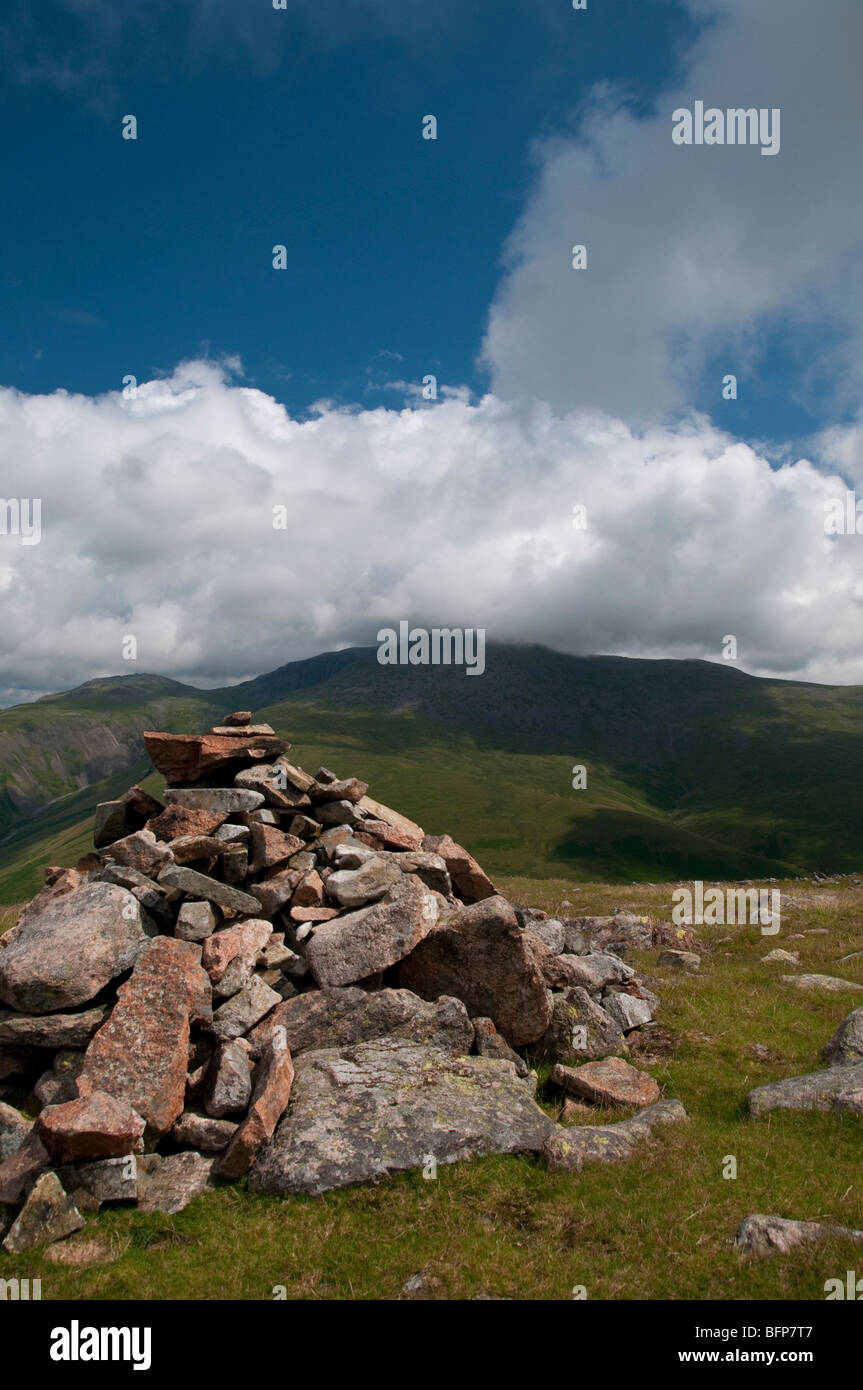 Scafell mountains seen from the cairn at the top of Illgill Head Stock Photo