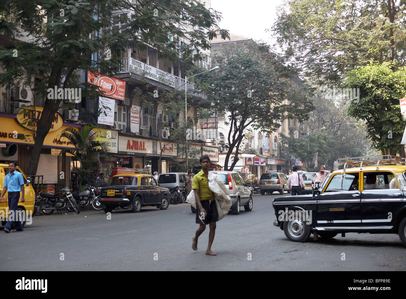 India Mumbai Bombay street scene Stock Photo