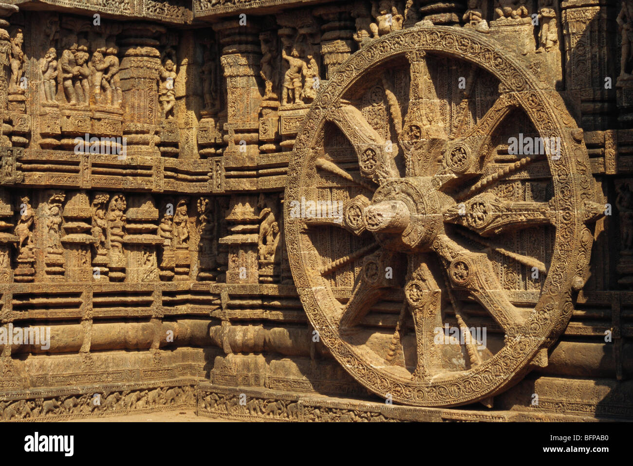 DBA 65478 : Sun temple ; Konarak wheel ; Orissa ; India Stock Photo