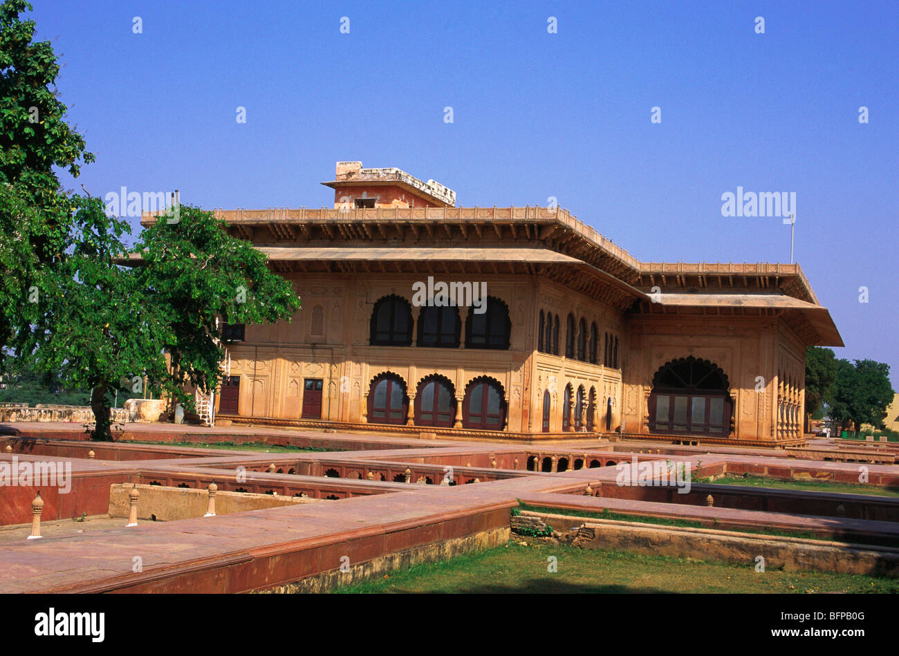 NMK 65545 : Gopal Bhavan ; Jal Mahal palace ; Deeg ; Rajasthan ; India Stock Photo