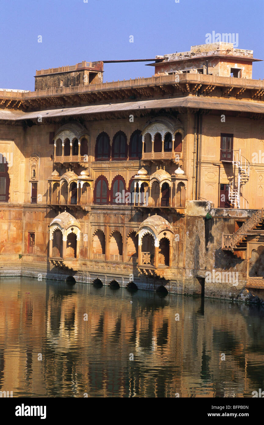 NMK 65547 : Gopal Bhavan & Bhadon pavilion & reflection ; Jal Mahal palace ; Deeg ; Rajasthan ; India Stock Photo