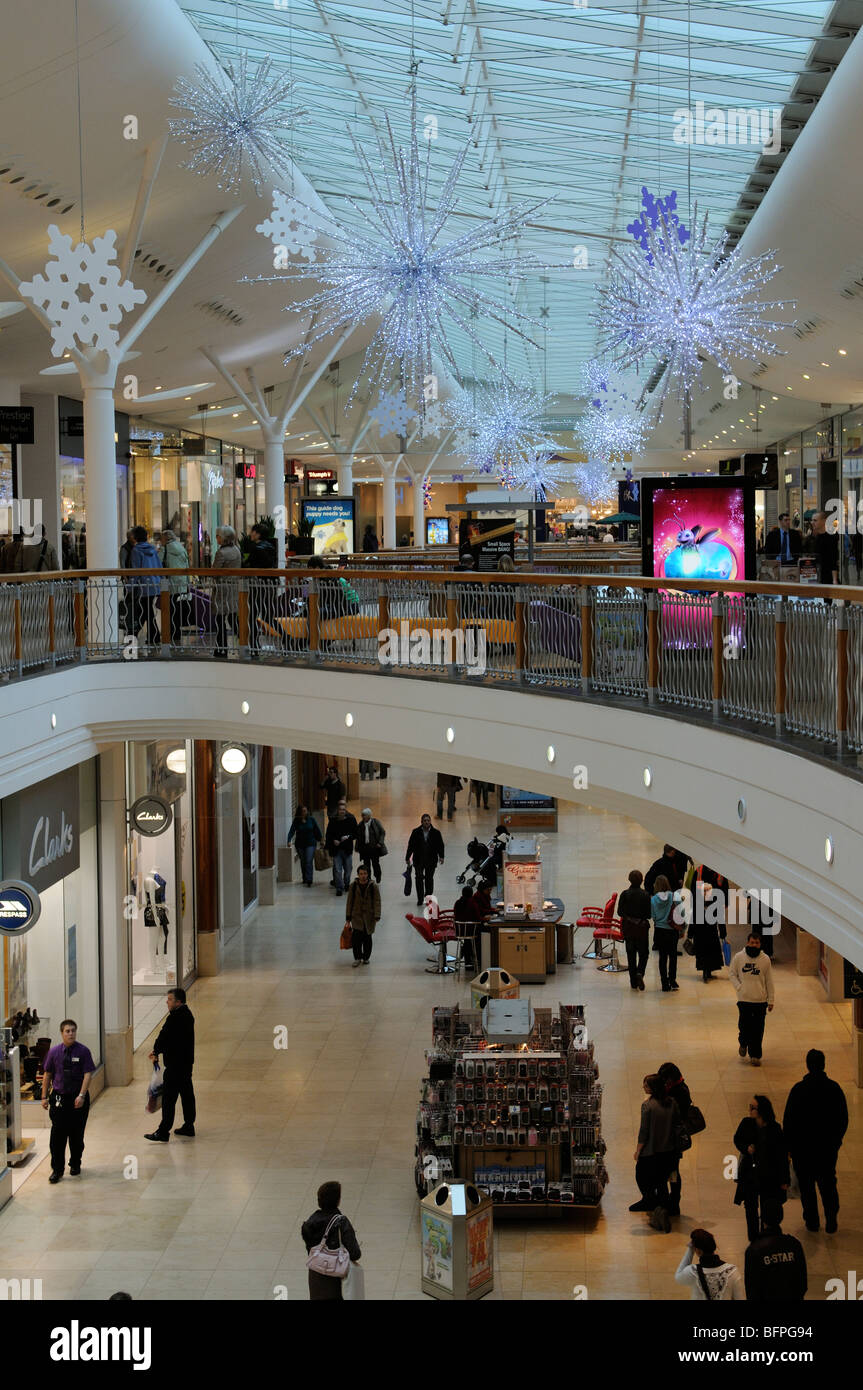 Festival place basingstoke christmas hires stock photography and