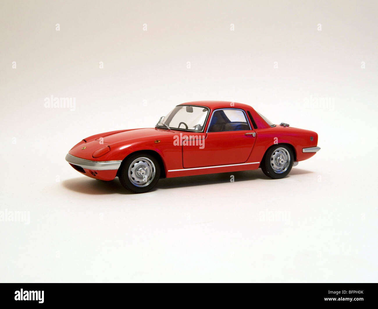 1/18 Lotus Elan S/E Coupe Red | eBay