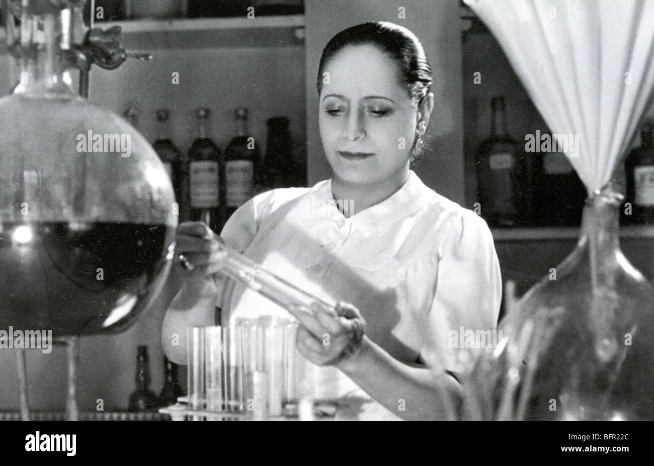 HELENA RUBINSTEIN (1870-1965) Polish-born chemist who founded a world ...