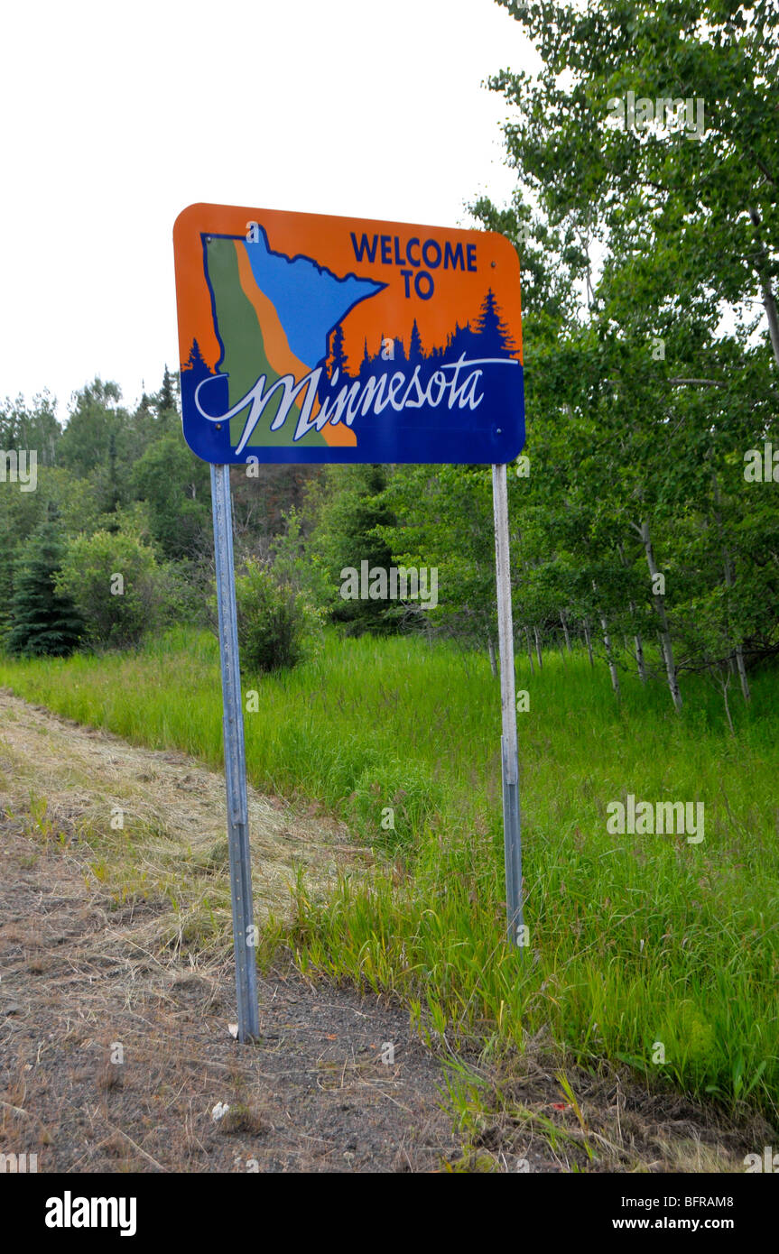 to Minnesota sign Stock Photo Alamy
