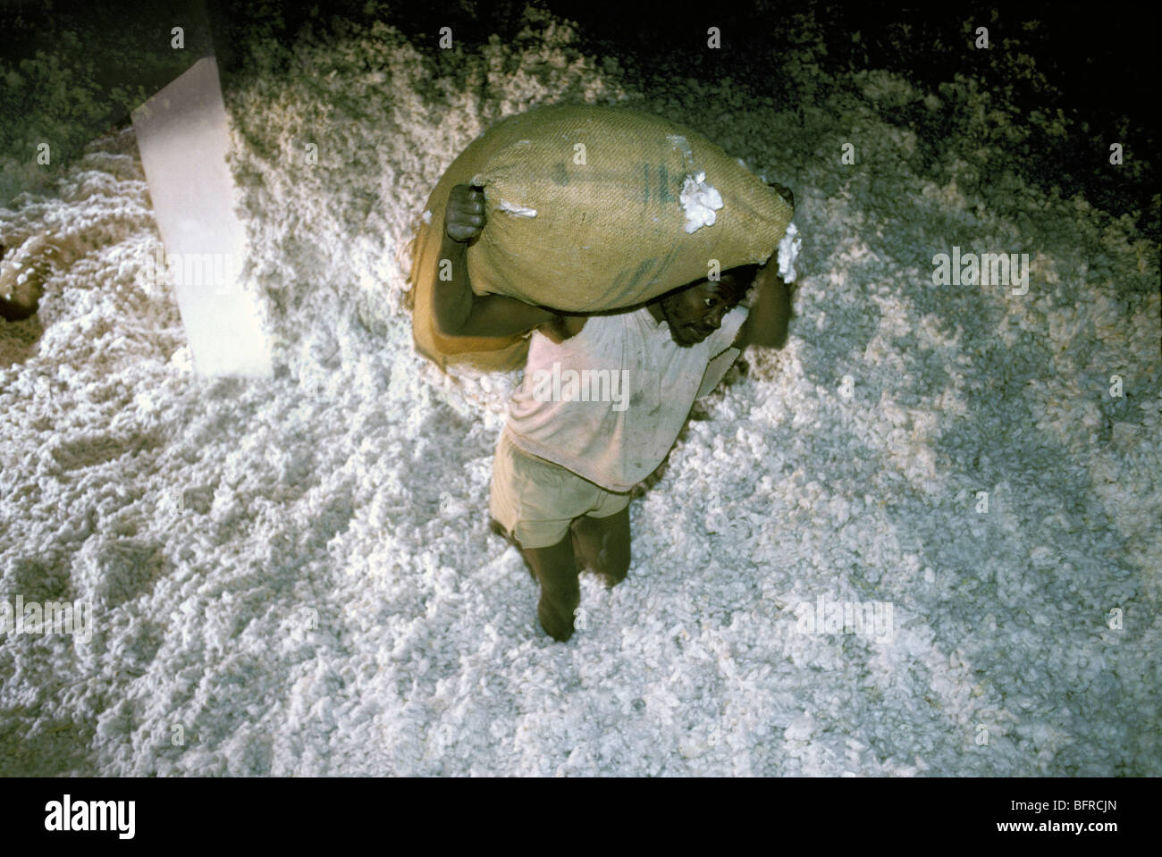 Man carrying sack on shoulder hi-res stock photography and images - Alamy