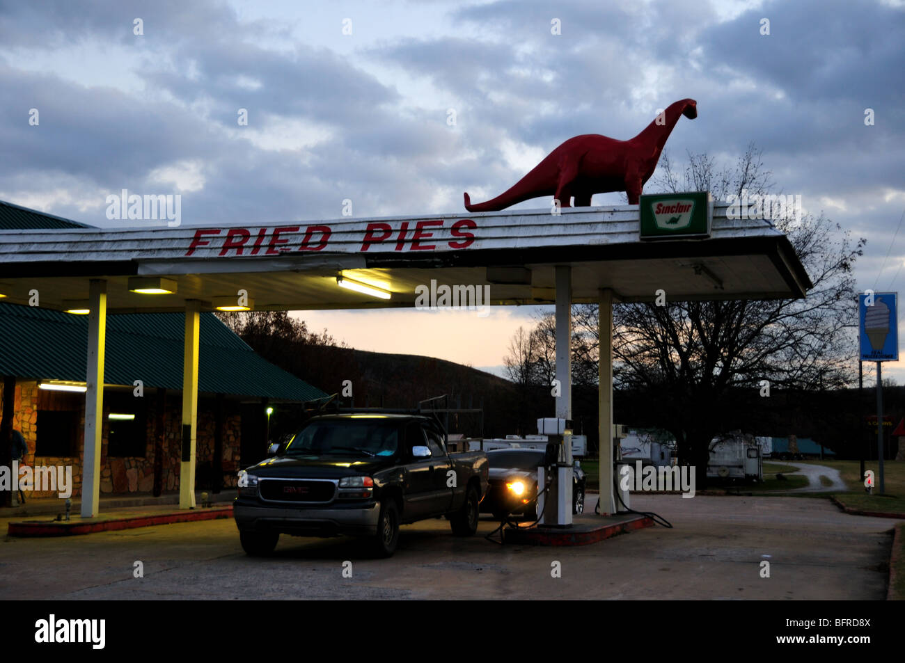 Gas station and fried pie. Oklahoma, USA Stock Photo Alamy