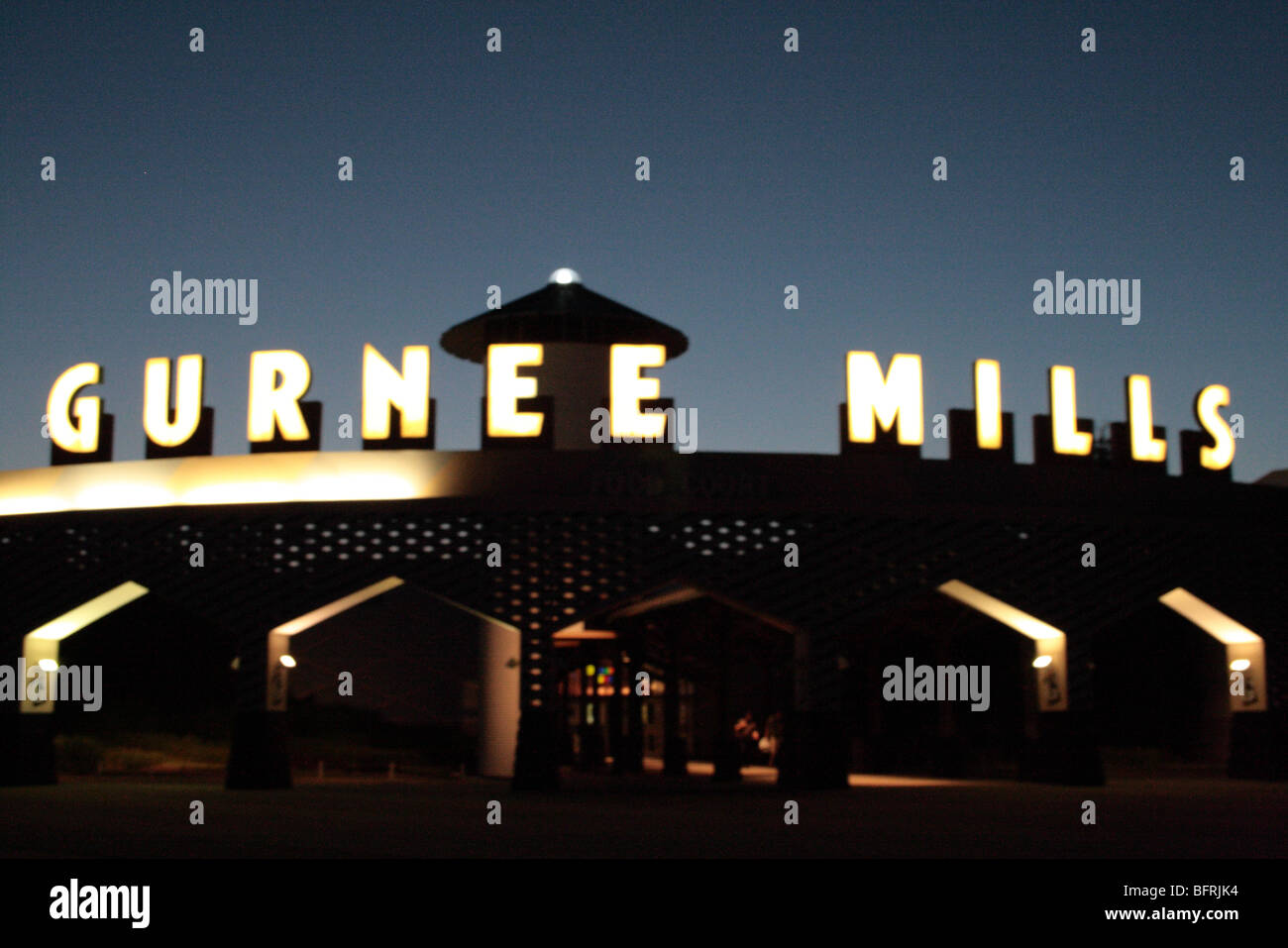 Gurnee Mills Hi res Stock Photography And Images Alamy