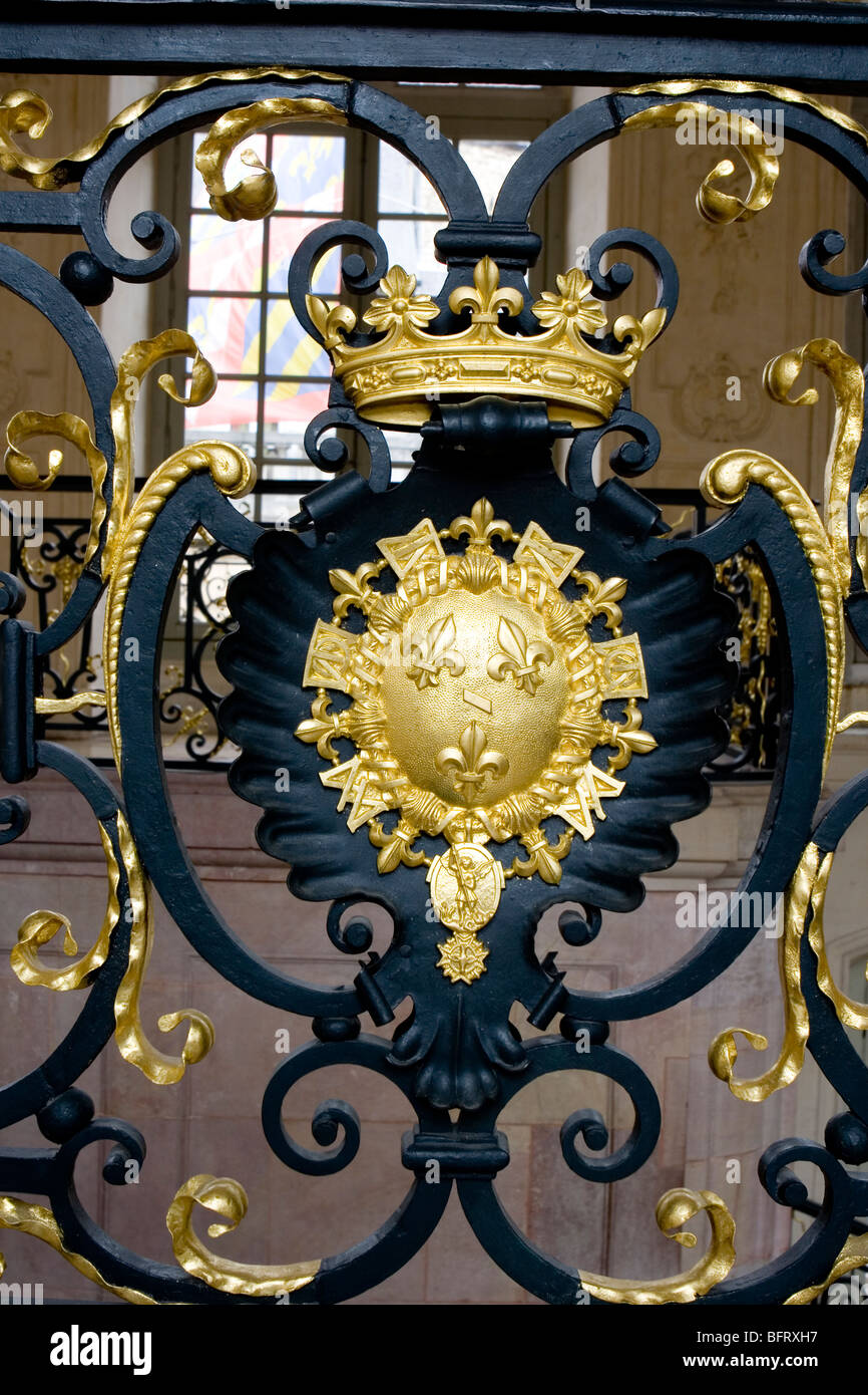 Gilded Railing Gilded Railings in Palace of the dukes of Burgundy, Dijon ,France Stock ...