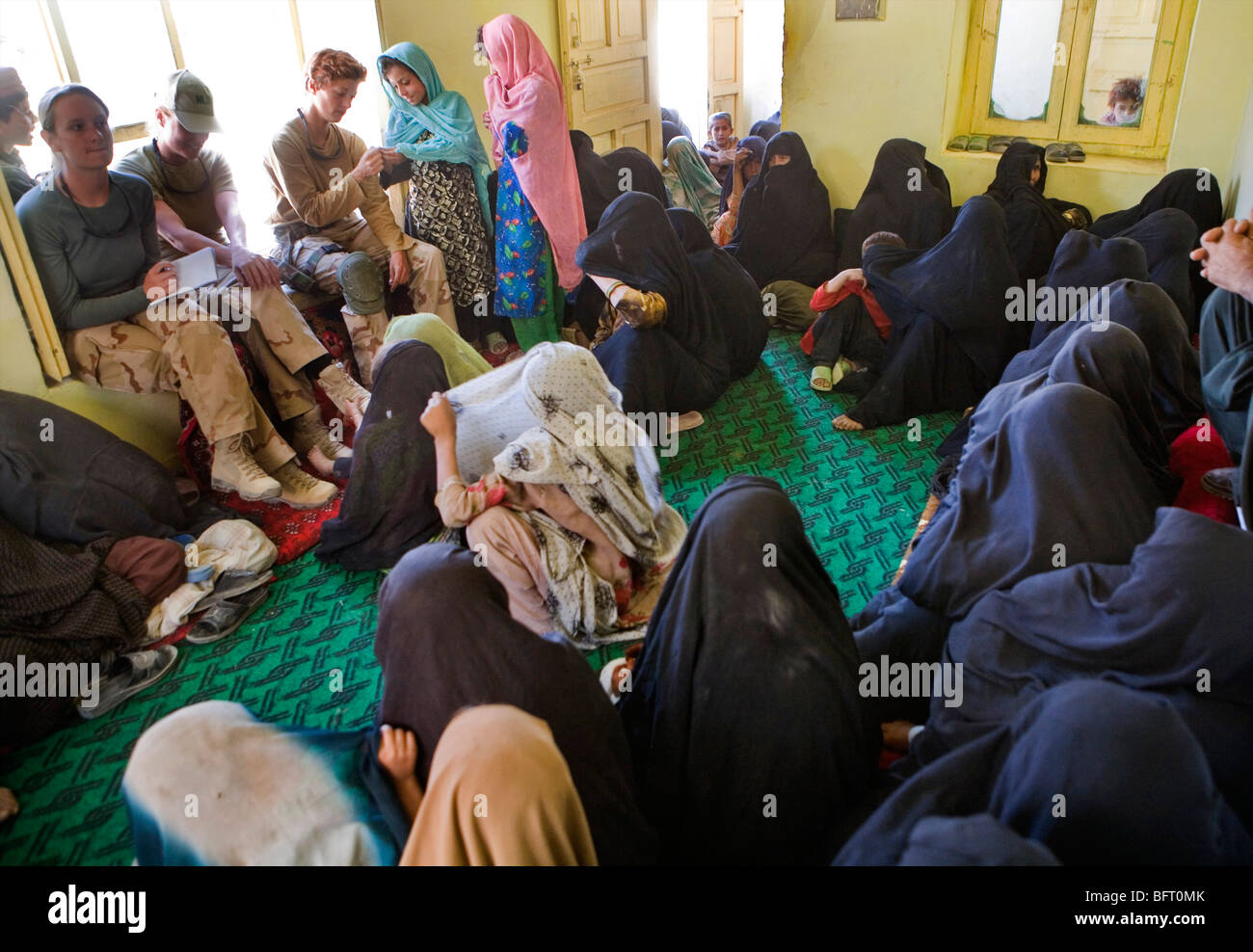 Afghan women in tarin kowt, Uruzgan province. Stock Photo