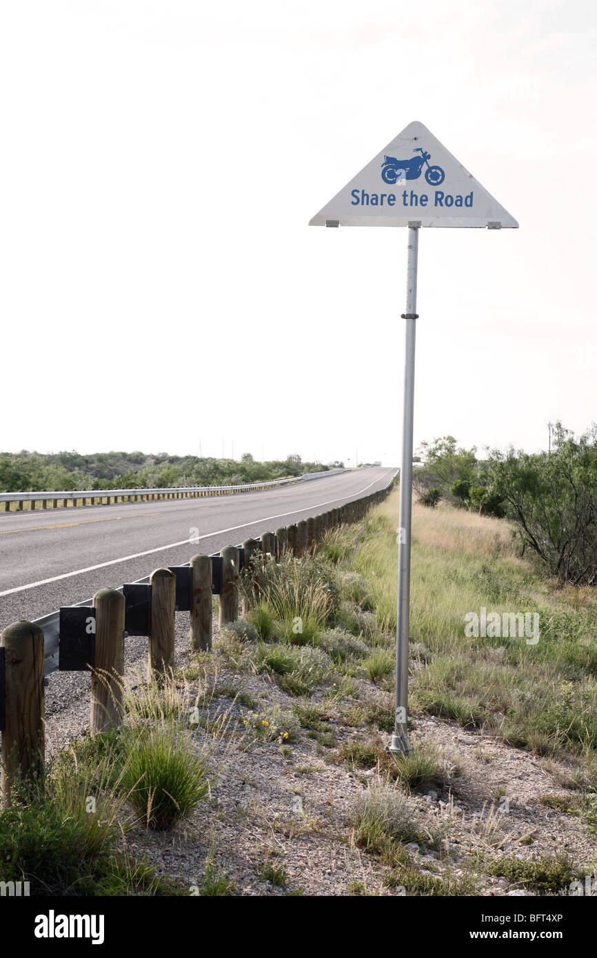 Share the Road Sign on Highway 90, Texas, USA Stock Photo Alamy