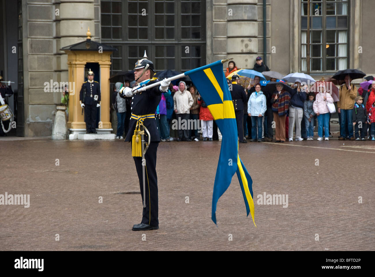 Changing the Guard at the Royal Palace, Stockholms Slott, Gamla San,   Stockholm Stock Photo