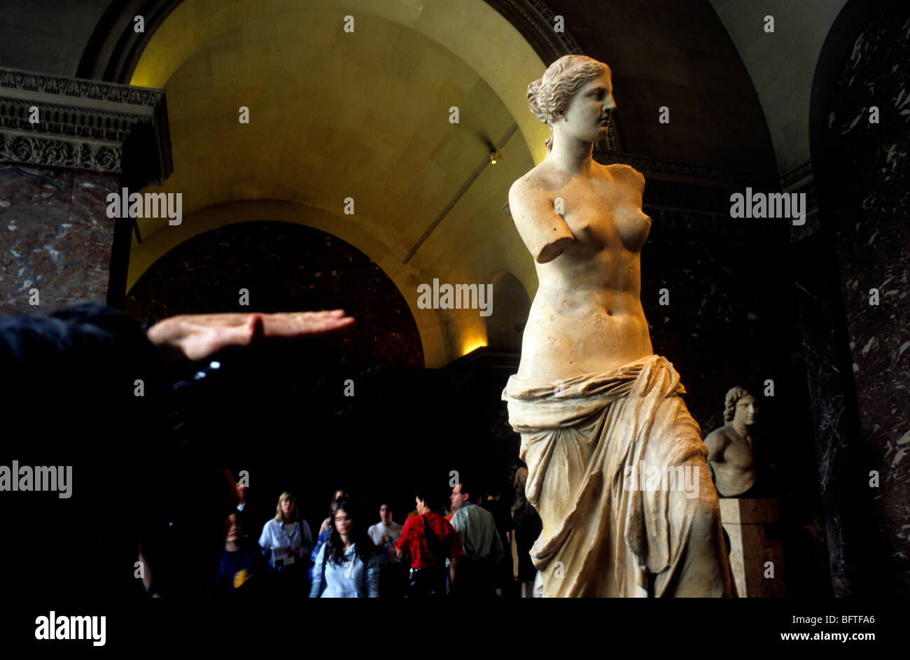 Armless statue hires stock photography and images Alamy