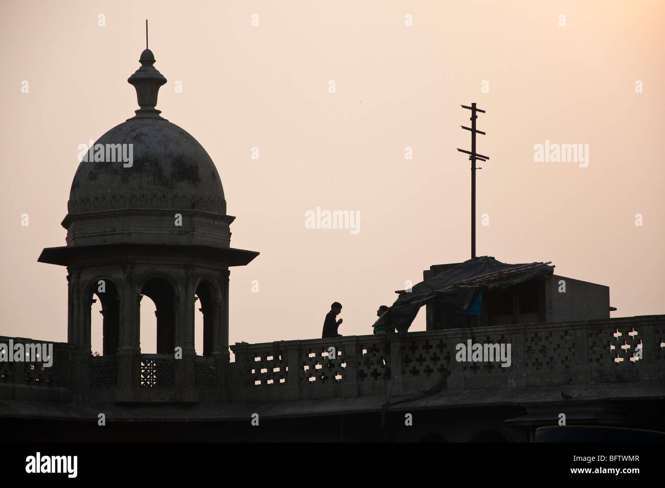 Delhi rooftop hi-res stock photography and images - Alamy