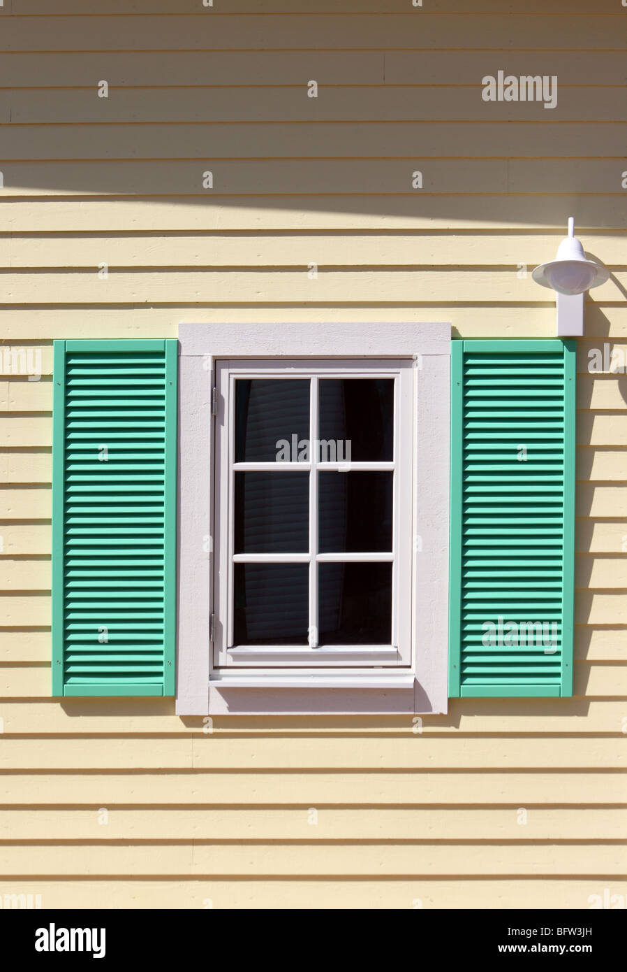 Декоративные ставни на окна. Белые ставни мем. Дом с синими ставнями. Дом с синими окнами. Дом с синими ставнями.