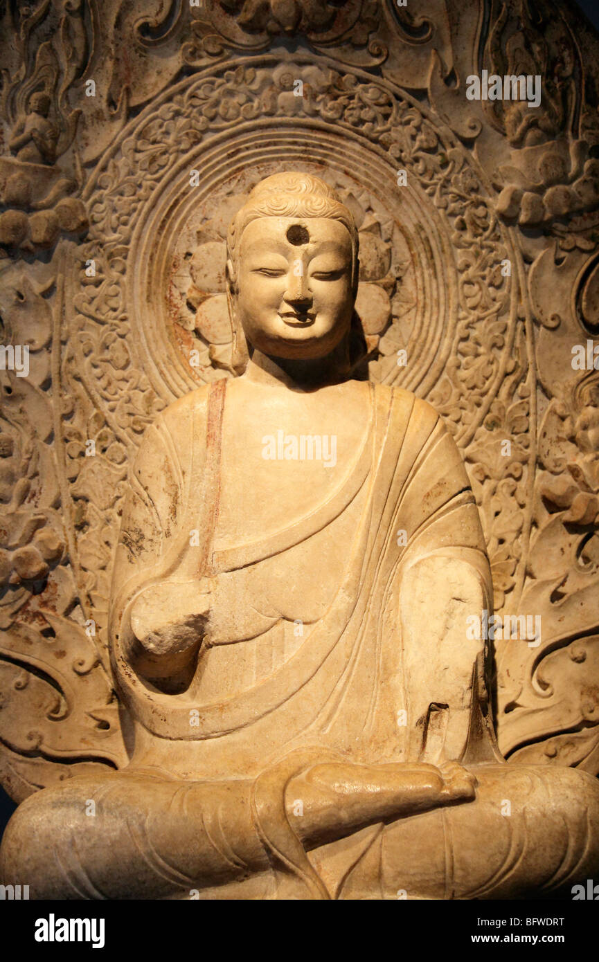 Seated Buddha Sakyamuni from China 2 - the V&A Museum London Stock Photo