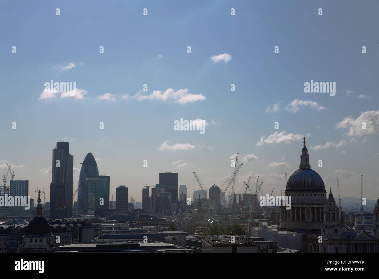London city rooftop view hi-res stock photography and images - Alamy