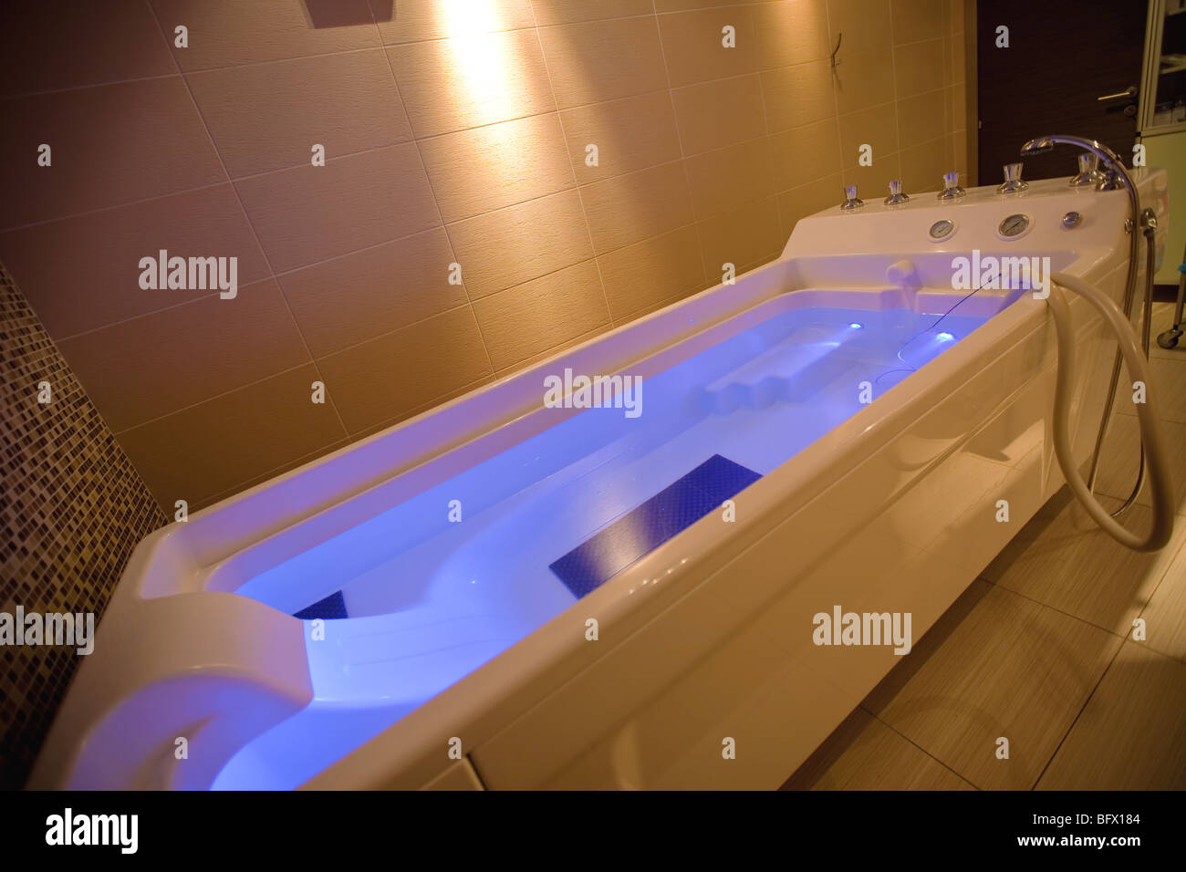 hydromassage bathtub in cosmetologic clinic Stock Photo Alamy