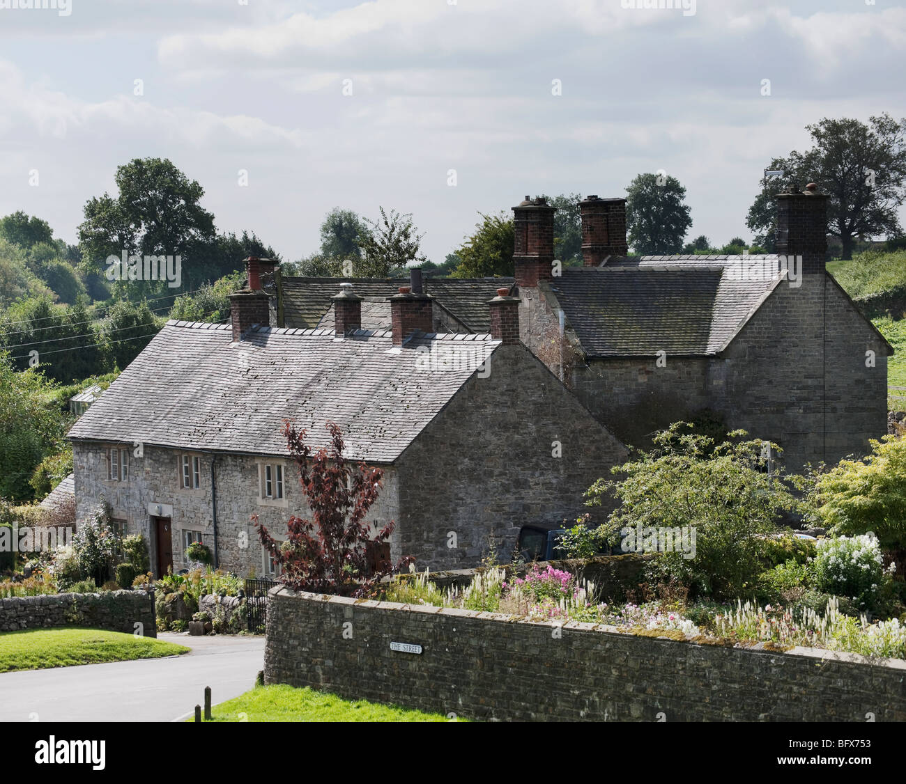 Uk villages derbyshire village hi-res stock photography and images - Page 2  - Alamy