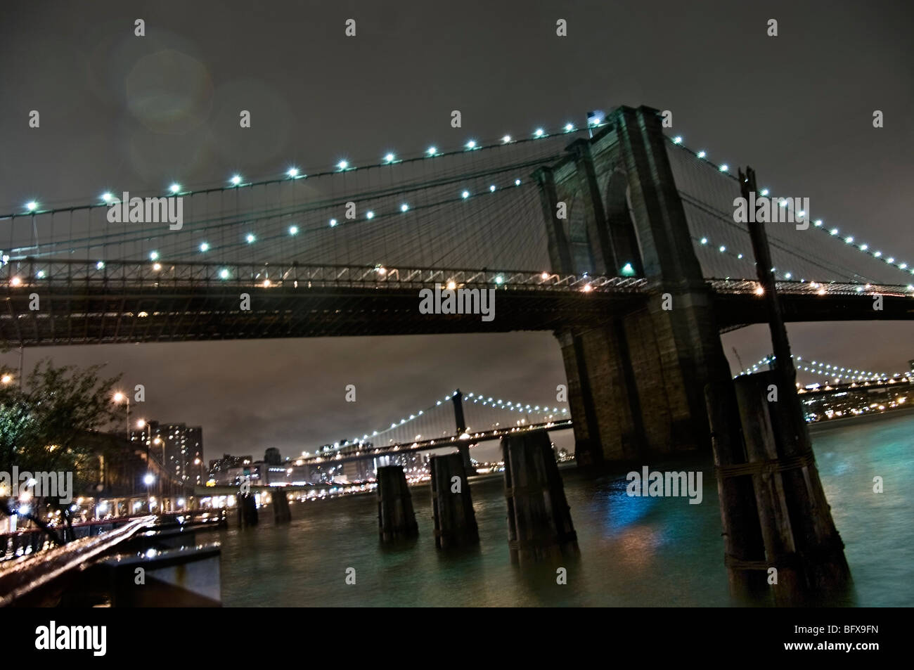 Brooklyn and Manhattan bridges during rainy day Stock Photo - Alamy