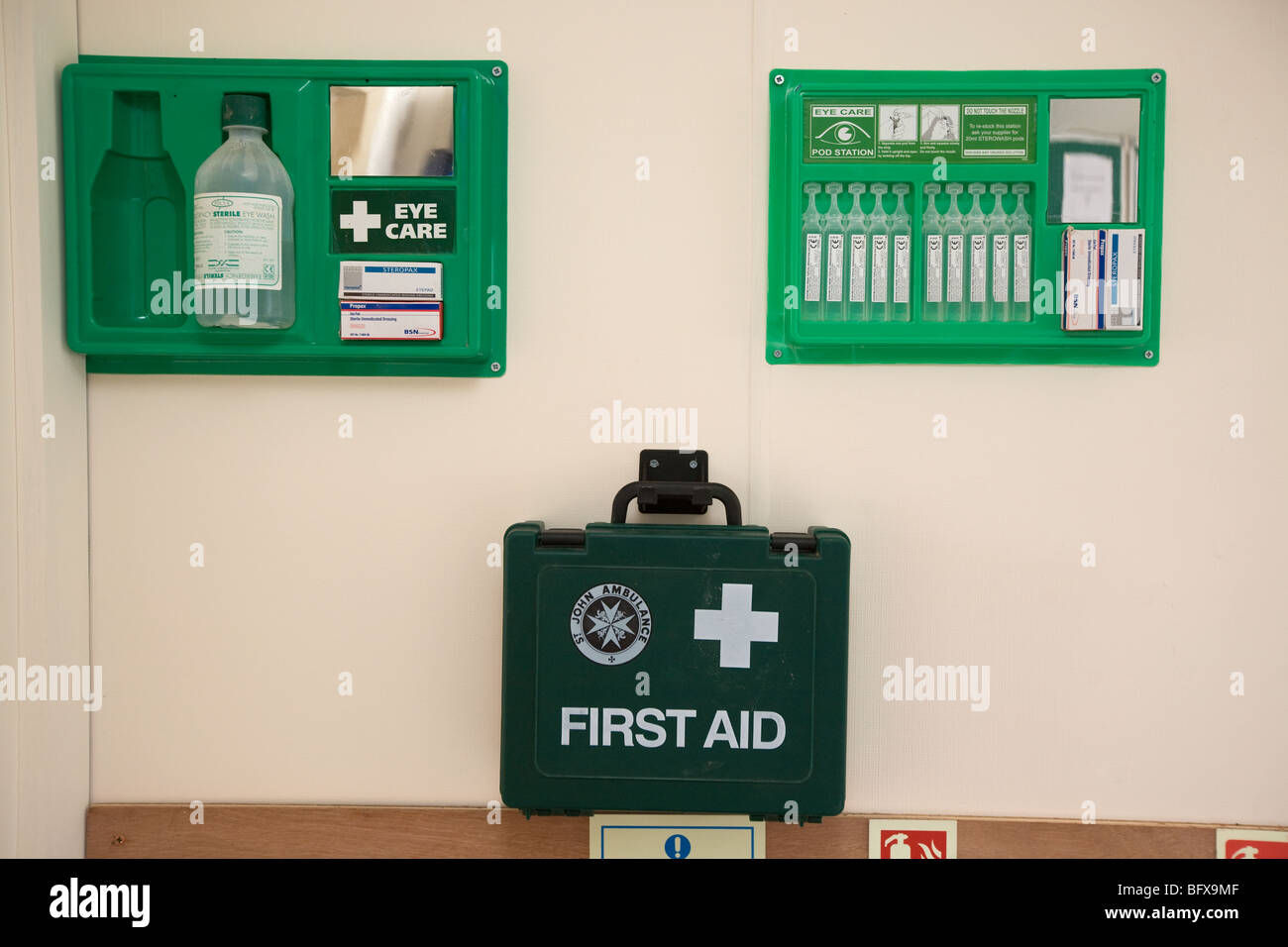 First aid station hires stock photography and images Alamy