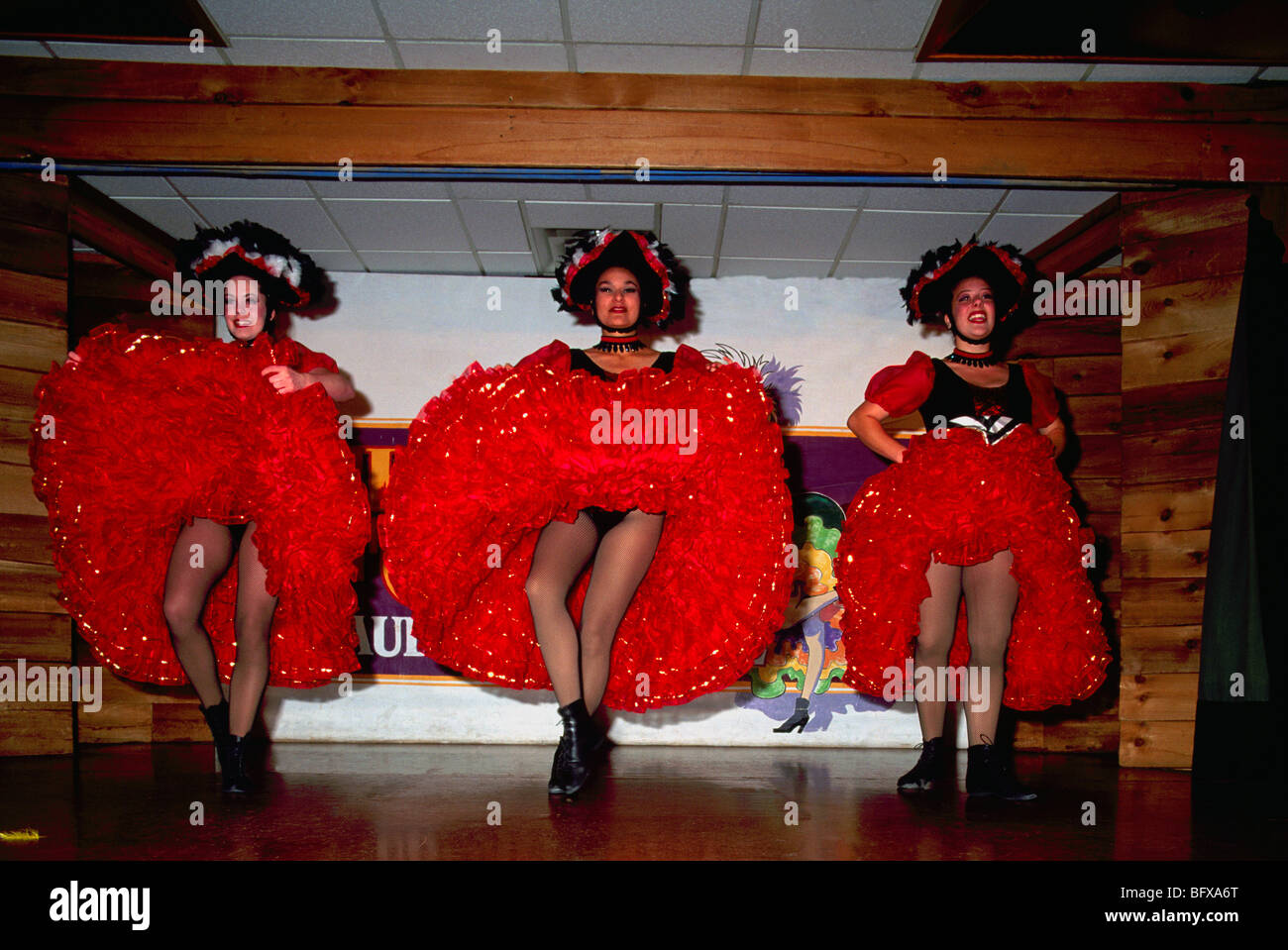 Cancan dance hi-res stock photography and images - Page 2 - Alamy